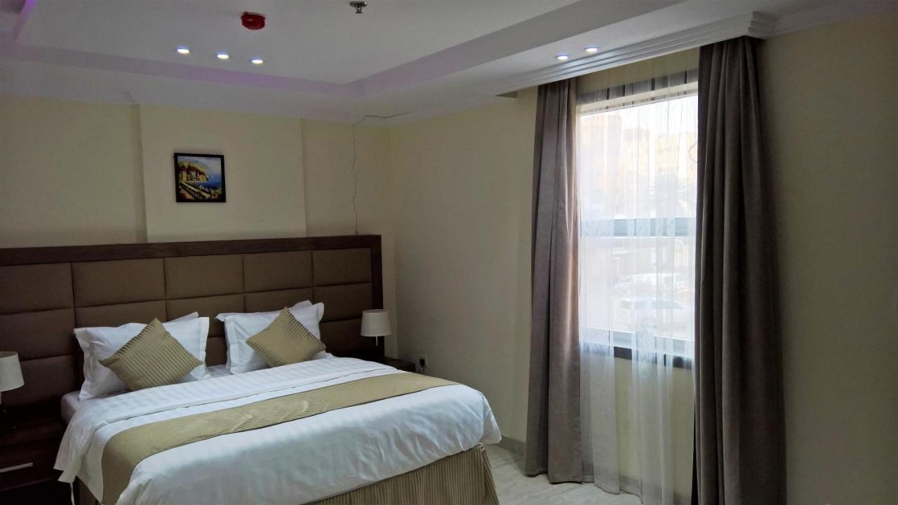 Gold Palace Serviced Apartments Джедда Экстерьер фото